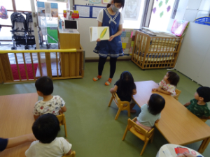 9月絵本給食